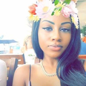 Meet your Posher, Jada